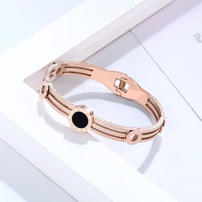 Timeless Edge – Exquisite Roman Numeral Gear Bangle for Women